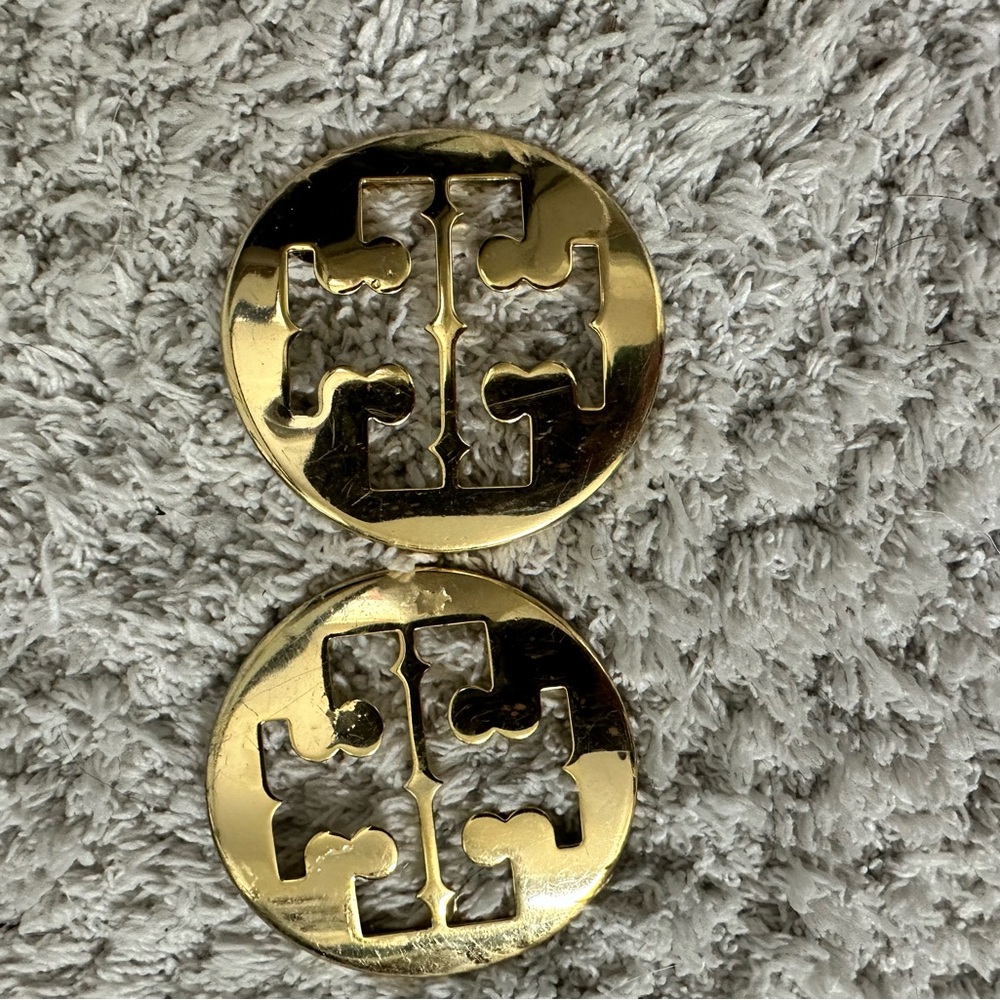 Tory Burch replacement medallions, crafting, gold, anything TORY!! 2”